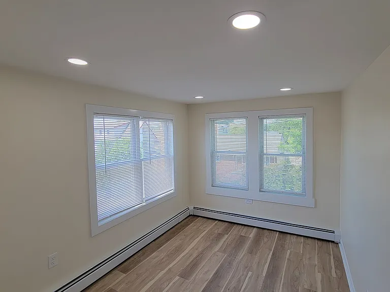 228 Orchard St #3L — Photo 9