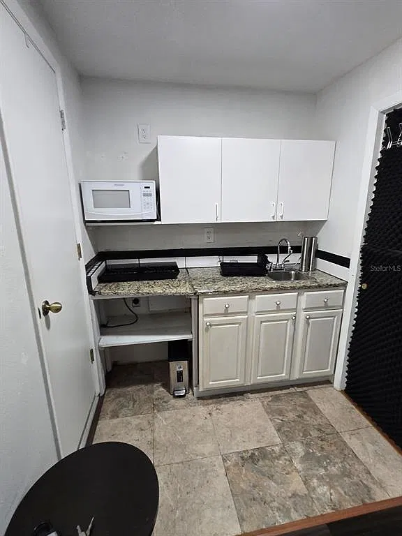 1 bed, 1.0 bath, 600 sqft, $1,100 — Photo 3