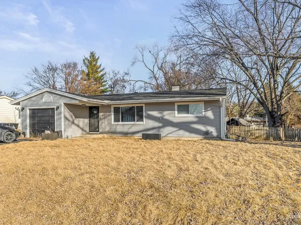 4706 Howard St, Johnsburg, IL 60051