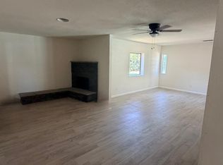 435 S Armstrong Ave, Fresno, CA 93727