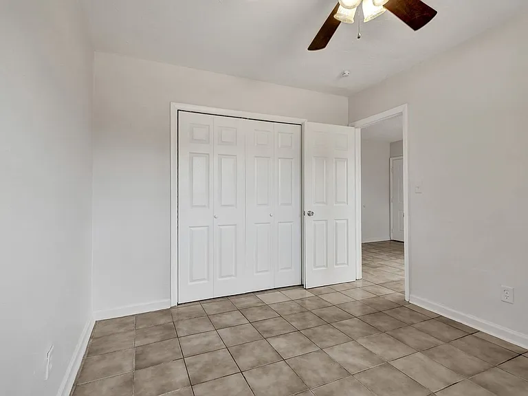 2525 Superior St — Photo 13
