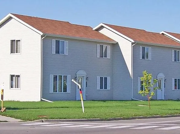 1702 S 34th St Unit B, Grand Forks, ND 58201