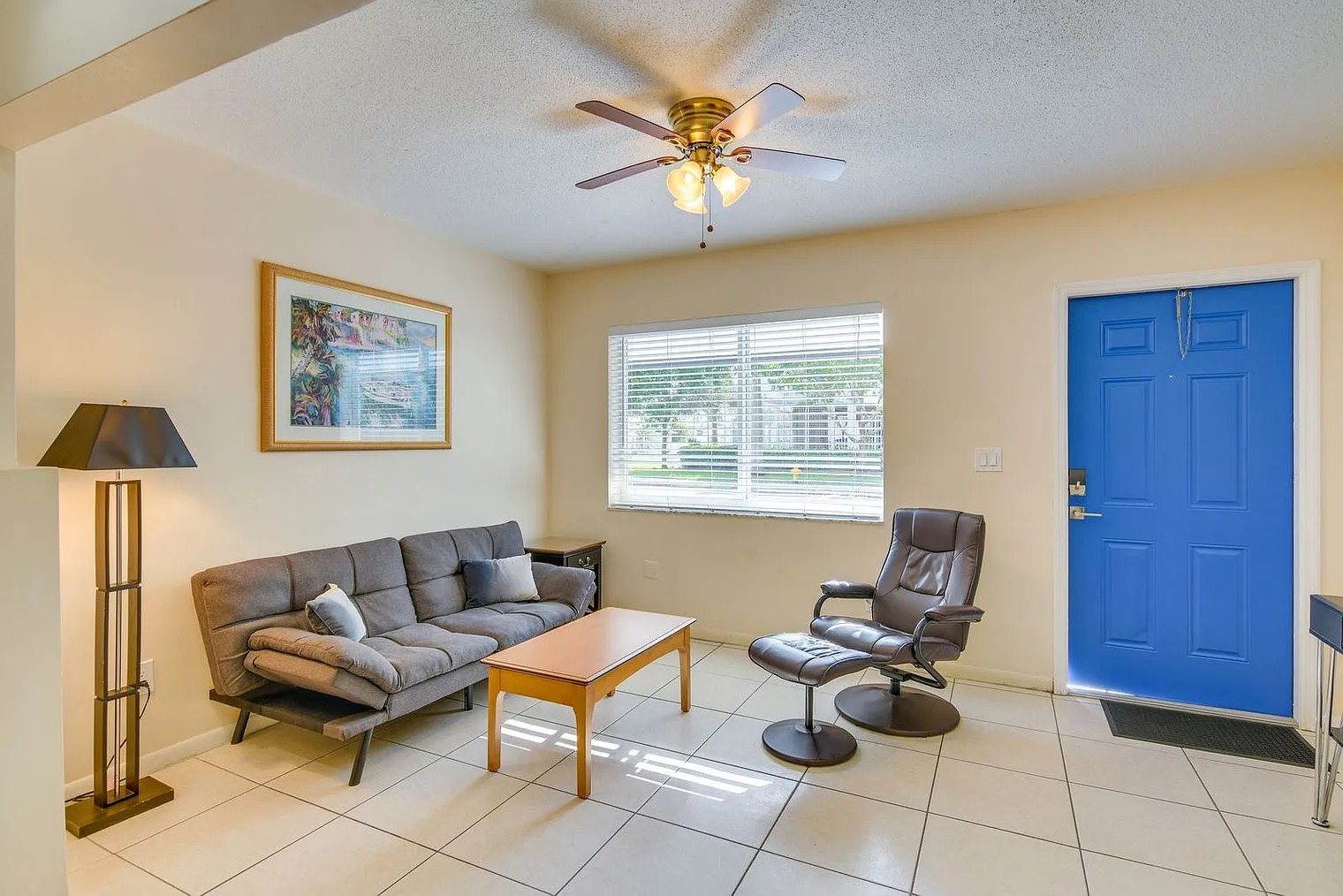 1 bed, 1.0 bath, 548 sqft, $2,322 — Photo 1