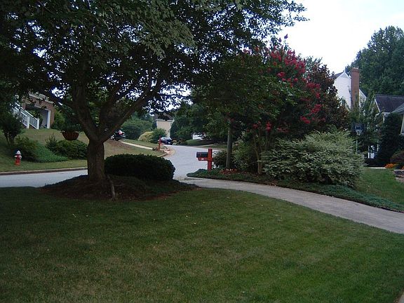 Highlands Bluffs Drive