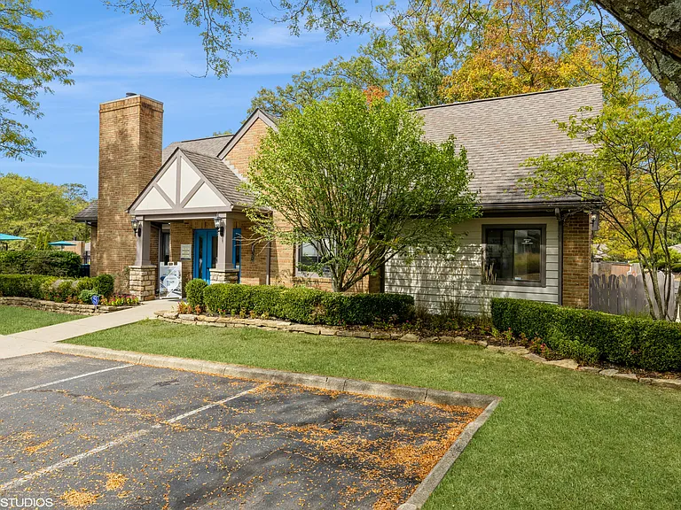 Silvertree at Little Turtle Apartments — Photo 27