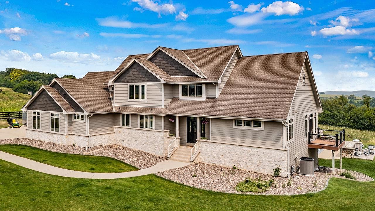 S18W28851 Price COURT, Waukesha, WI 53188 Zillow