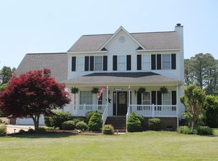 196 Odd Rd, Poquoson, VA 23662