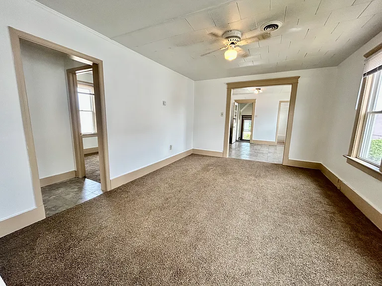 1020 W 18th St #2 — Photo 7