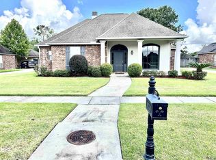 10705 Hillshire Ave, Baton Rouge, LA 70810