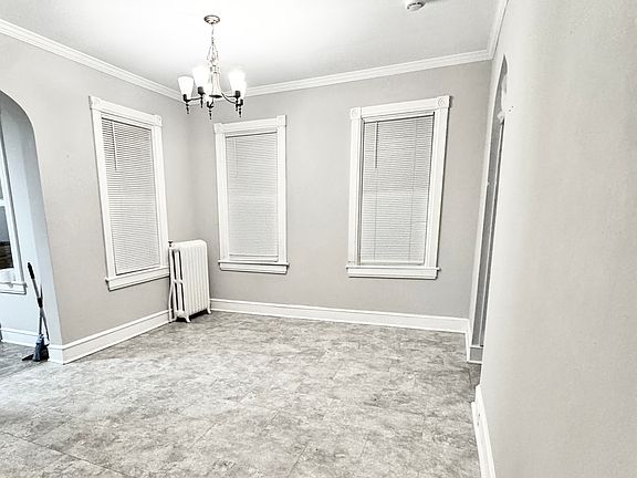 2nd image of 2905 N Centre St APT 2