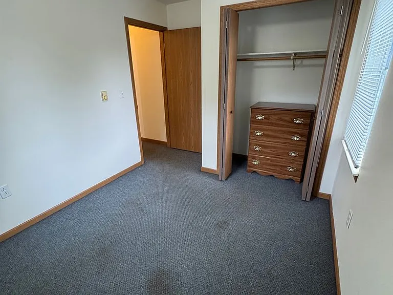 90 E Gridley Ave — Photo 44
