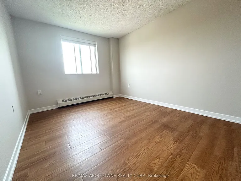 82 Millside Dr #904 — Photo 11
