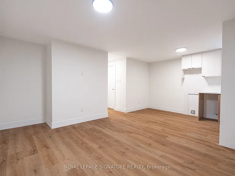 7 Earnscliffe Rd #1 — Photo 5