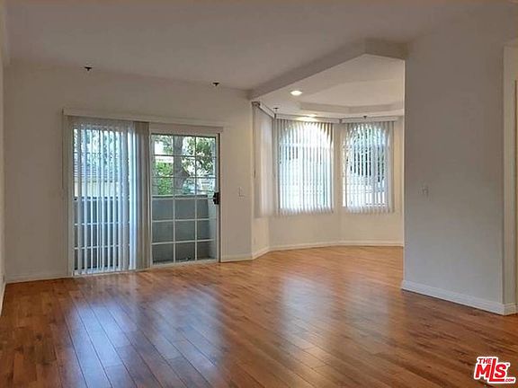 5th image of 14430 Benefit St APT 103