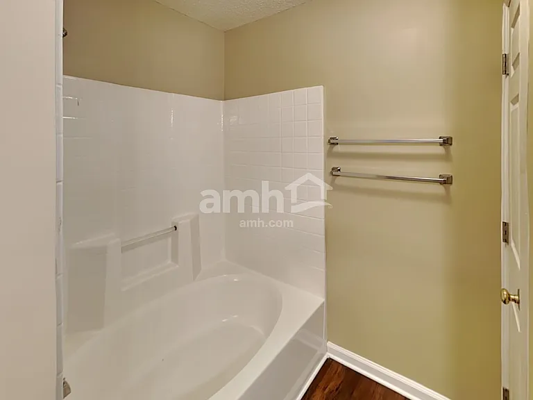 2027 Waterford Dr — Photo 14