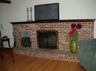 14 Mountain Ash Ln, Horsham, PA 19044