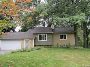 301 Cedar St, Ortonville, MI