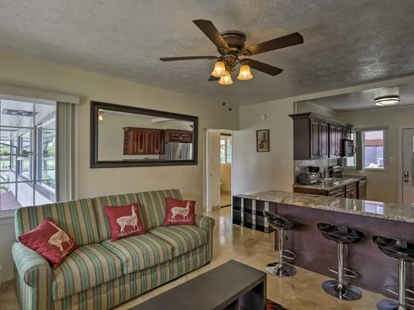 1965 Ala Wai Blvd APT 10, Honolulu, HI 96815