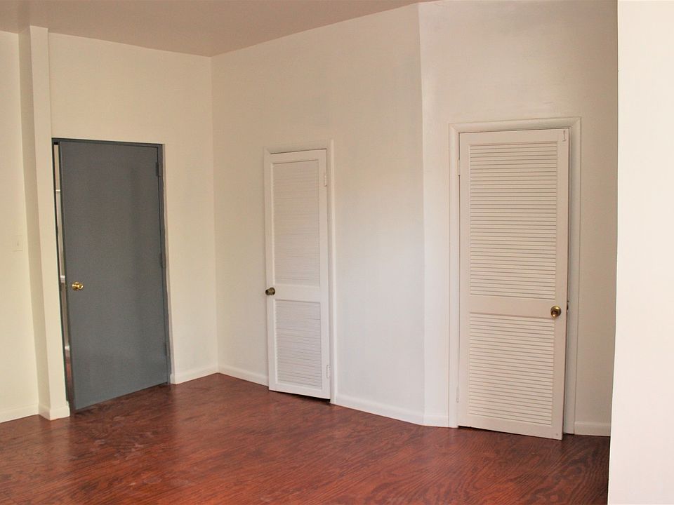 Building Photo 5