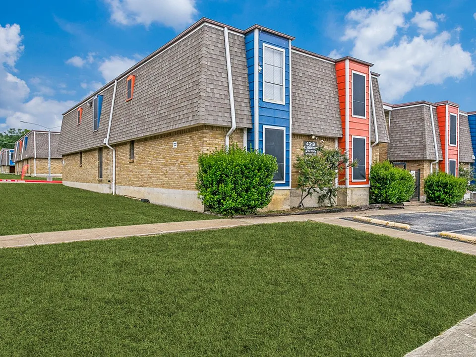 Vista Del Sol Apartments