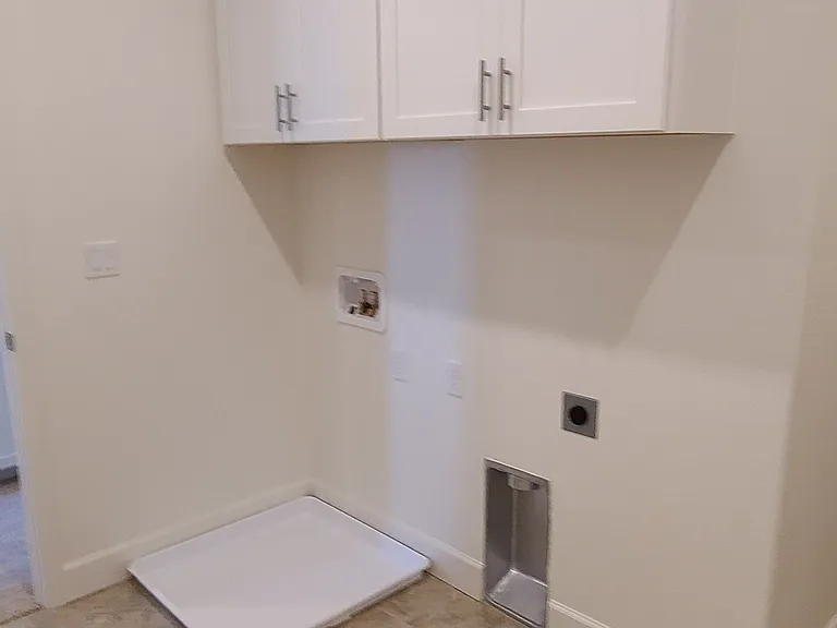 2004 Gumbinger Pl — Photo 11