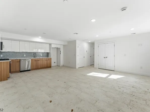 106 Columbia Ave, Newark, NJ 07106