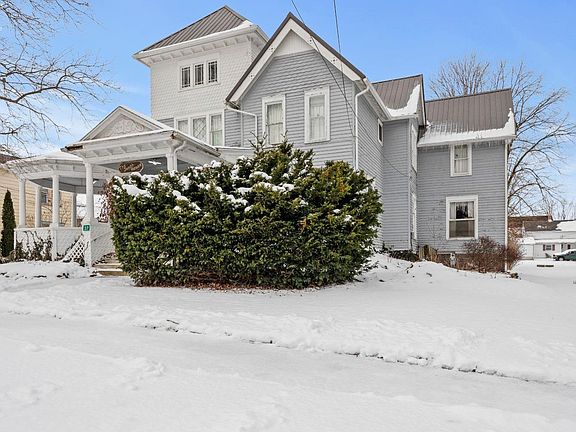 3rd image of 37 Townsend St