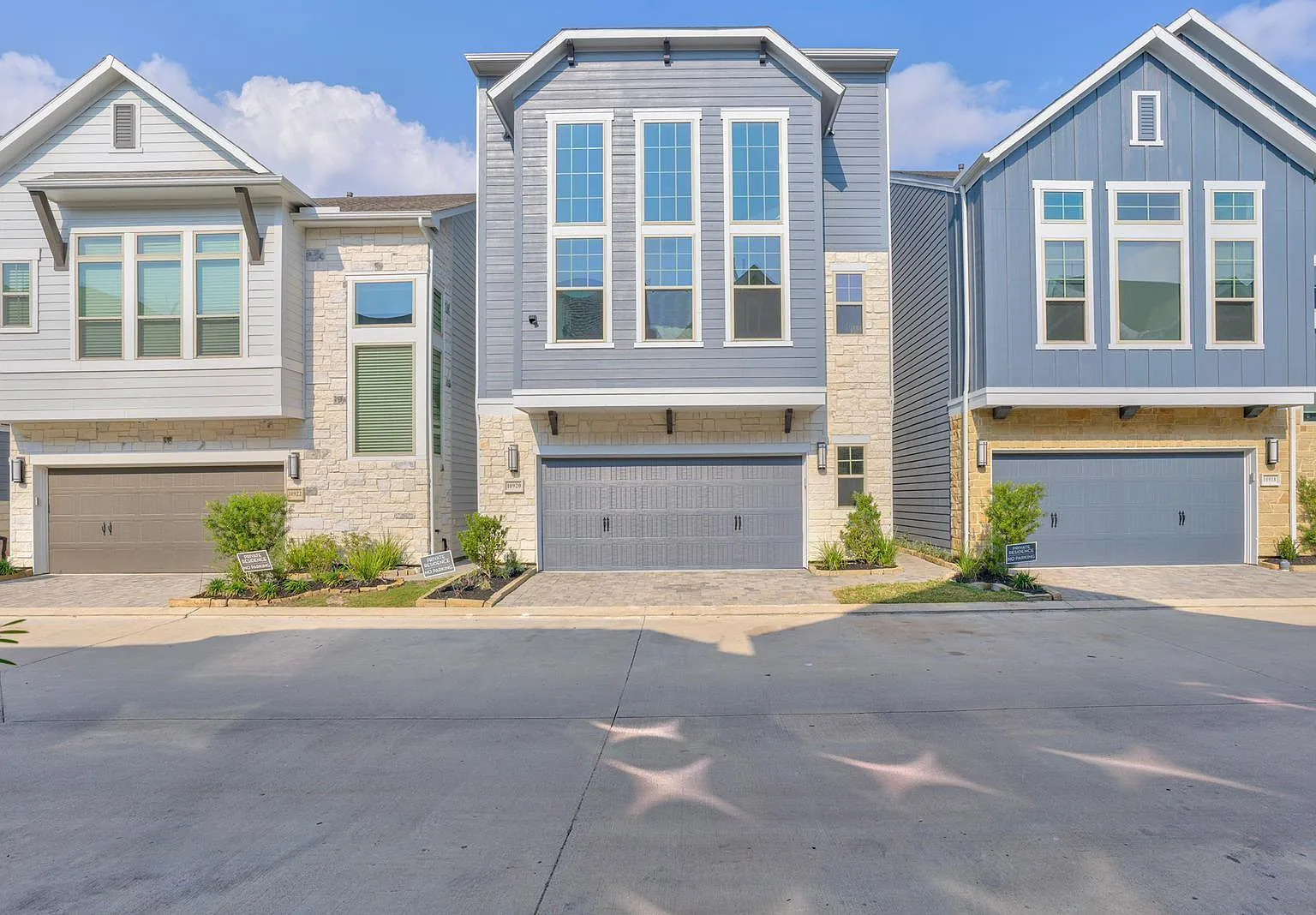 4 bed, 3.5 bath, 2369 sqft, $3,500 — Photo 2