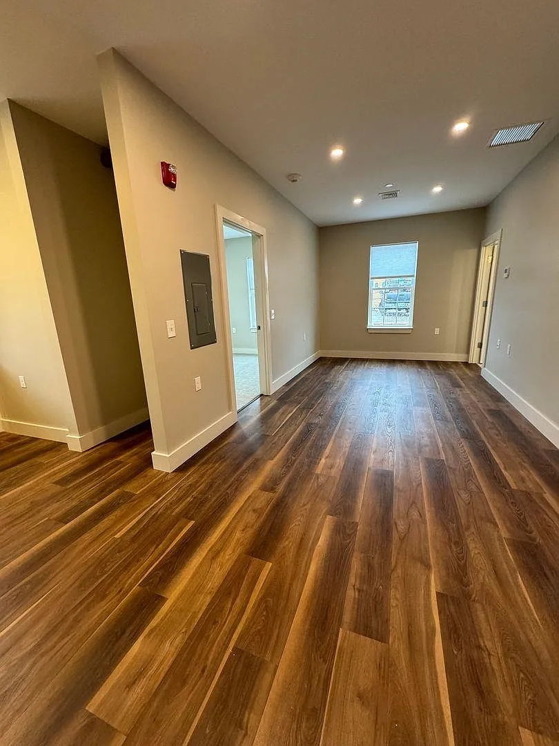 1 bed, 1.0 bath, 565 sqft, $1,850 — Photo 3