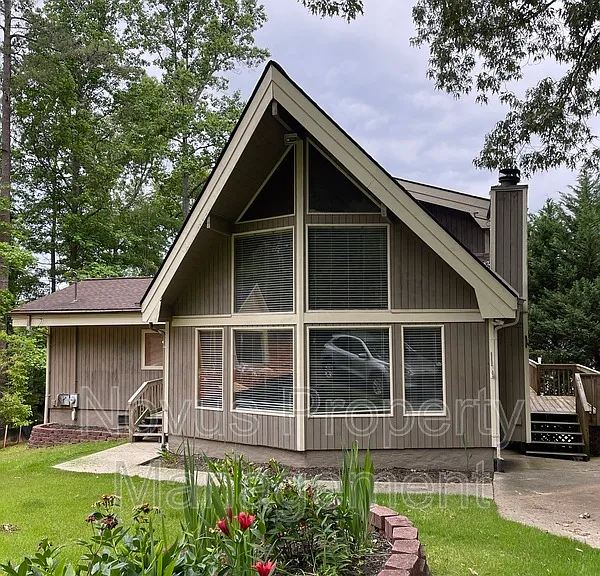 5095 Cumberland Ct — Photo 1
