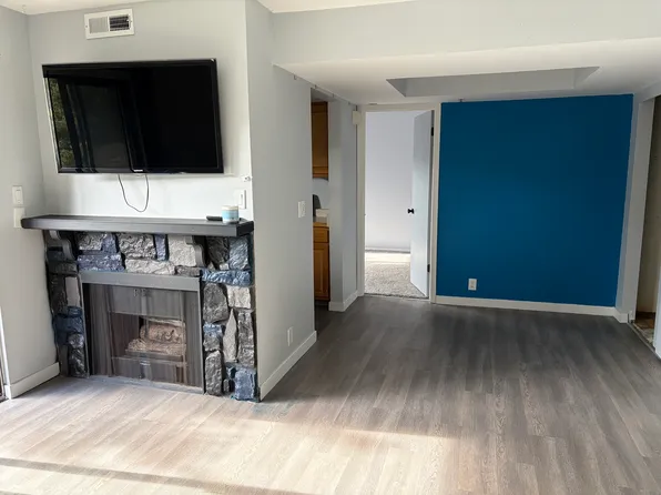 6841 N 2200 W APT 13J, Park City, UT 84098