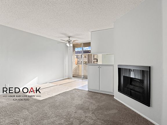 2nd image of 8406 Cedros Ave #334