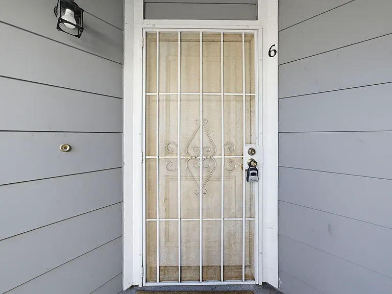 21421 Juan Ave #6 — Photo 24