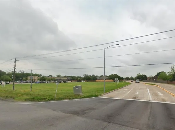 300 Fm 2004, Lake Jackson, TX 77566