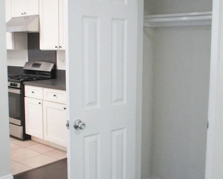 3102 Walnut Grove Ave — Photo 5