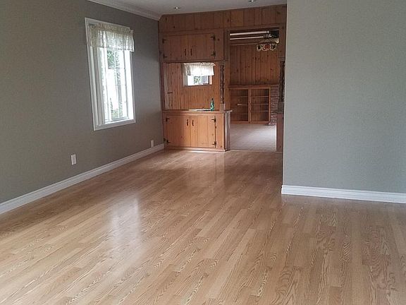 Entrance, living room