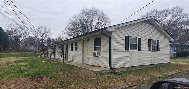 2nd image of 412 S College St