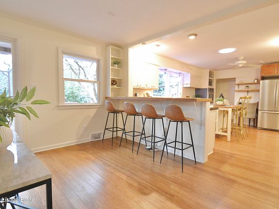3rd image of 908 Wicksbury Pl
