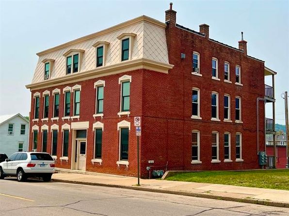 625 Rhomberg Ave, Dubuque, IA 52001