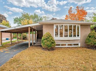 11 Valia Rd, Toronto, ON M1E 3V9