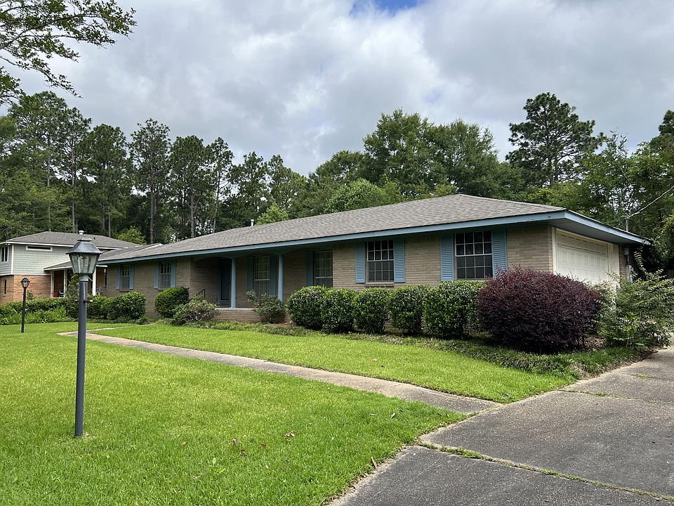 1st image of 116 Beechwood Dr