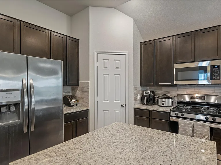 11714 Glossy Oak Ln — Photo 5