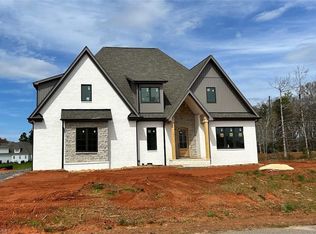 3200 Pasture View Dr, Summerfield, NC 27358