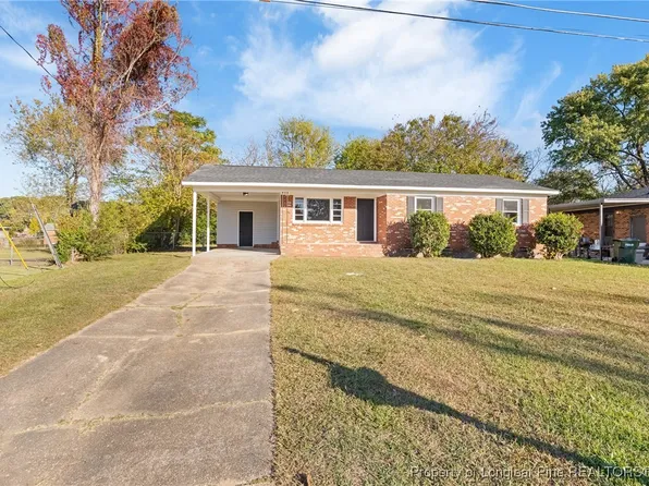 814 Maverick Ct, Fayetteville, NC 28303