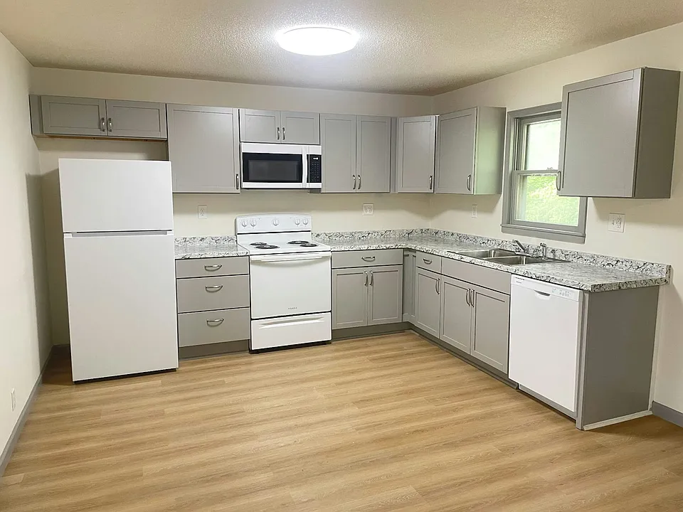 508 S Commercial Ave
