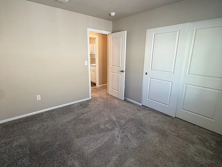 3560 Hoffman Hill Blvd — Photo 9