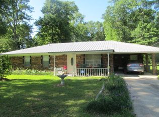 22 Bob Herring Ln, Jayess, MS 39641