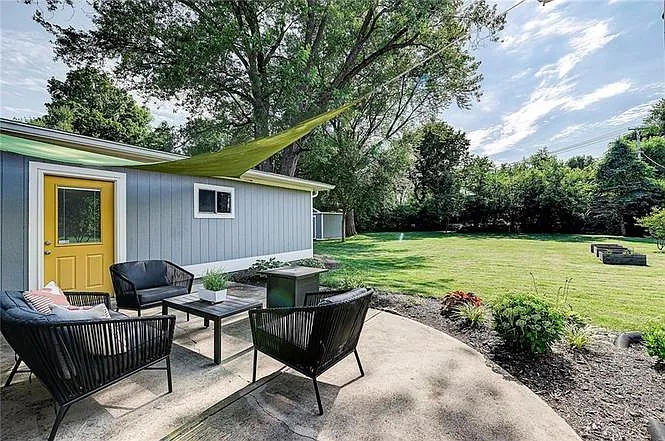 11050 Willowmere Dr — Photo 32