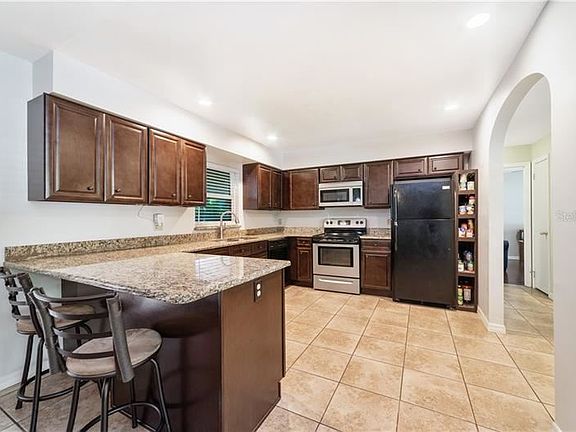 5th image of 131 Centennial Dr