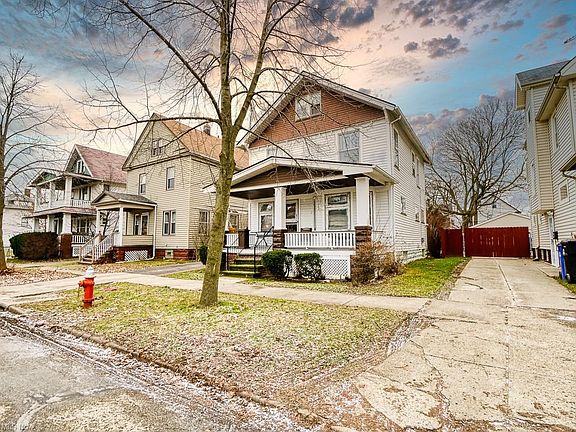 4th image of 10401 Joan Ave